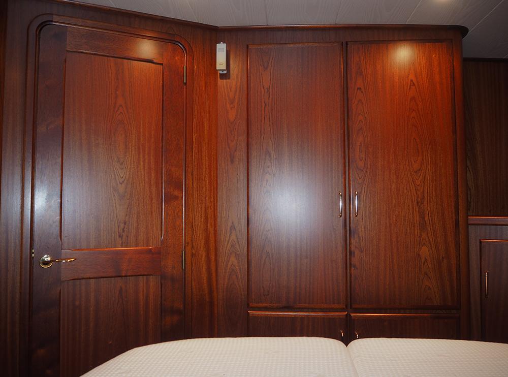 Aft cabin, Accommodation